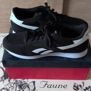 Reebok Women's Black and White Athletic Sneakers